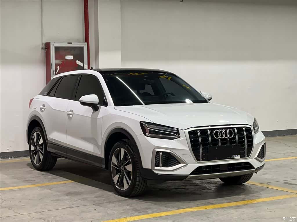 Audi Q2L, 2022 3