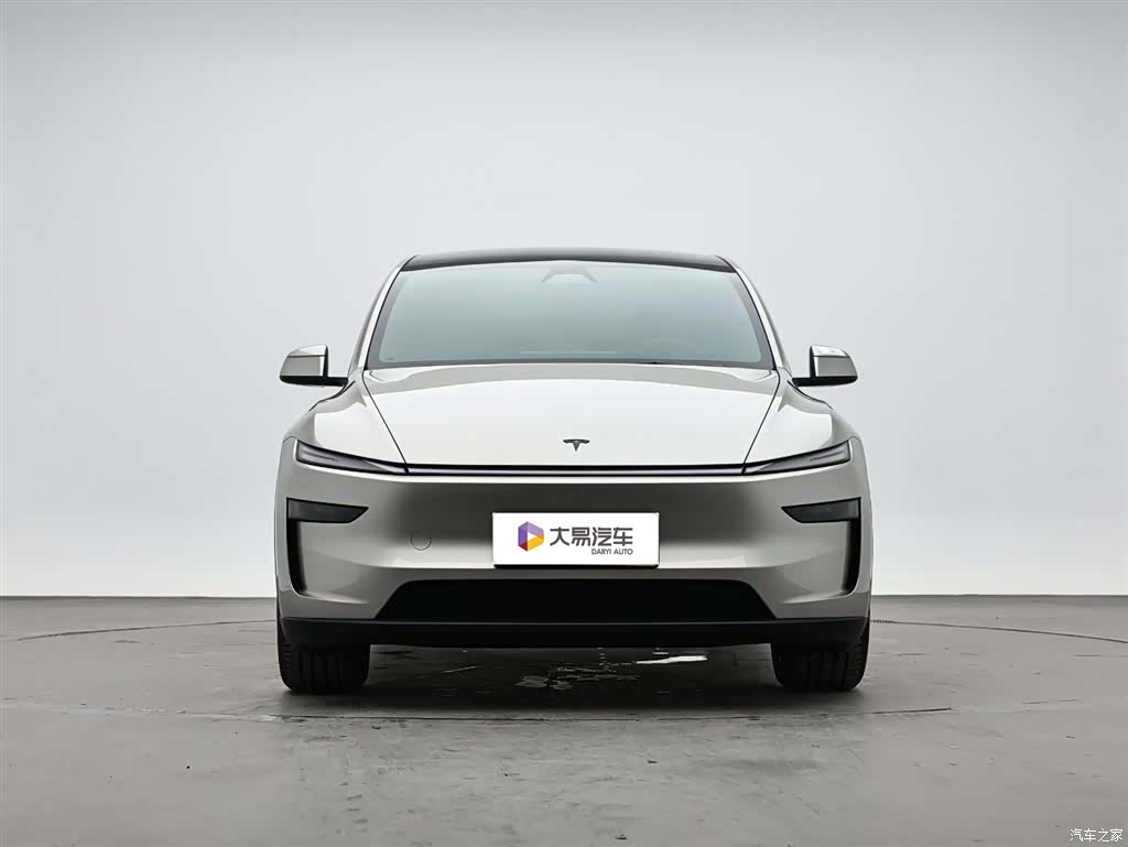 Tesla Model Y, 2025 2