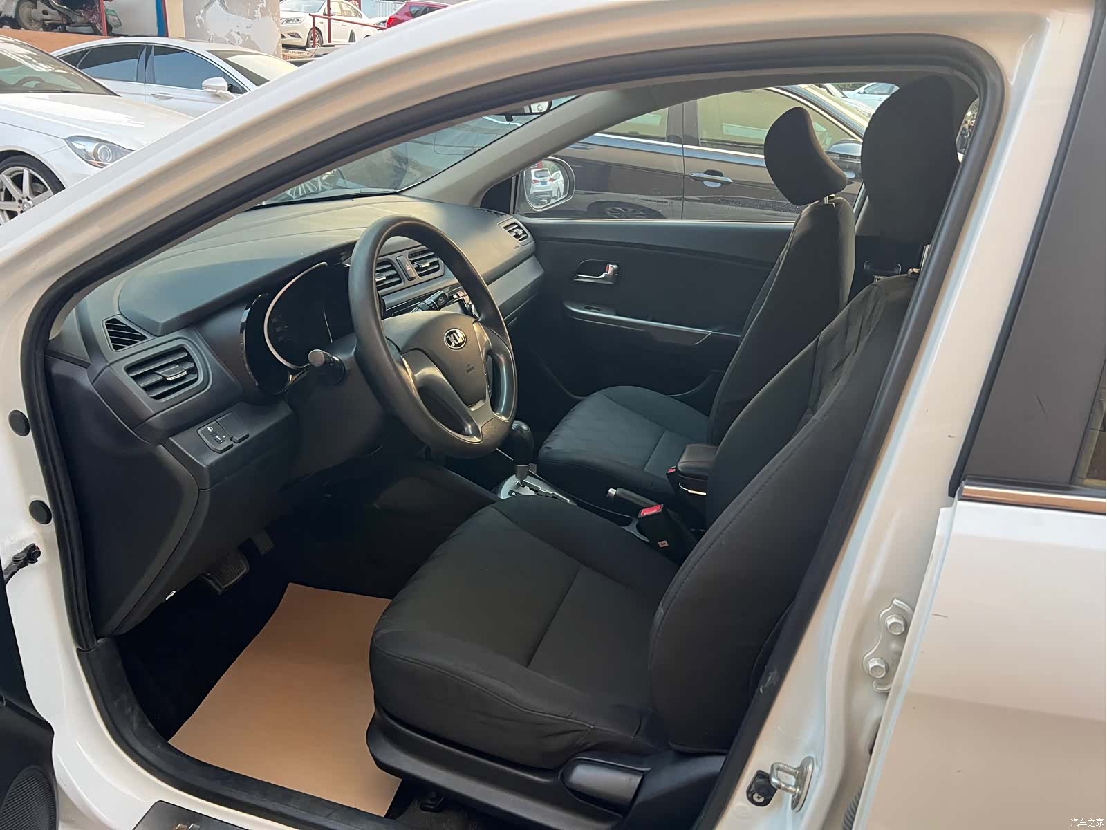 Kia K2, 2016 7