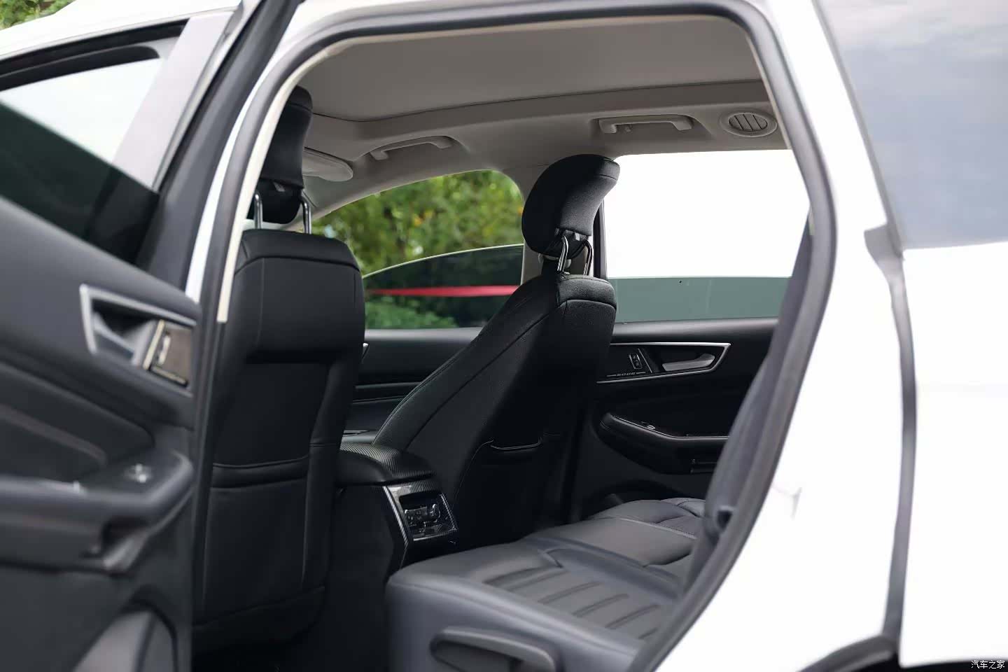 Ford Edge, 2021 6
