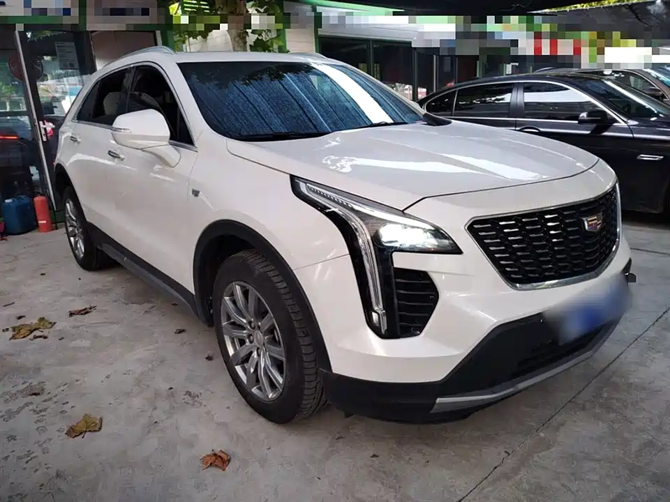 Cadillac XT4