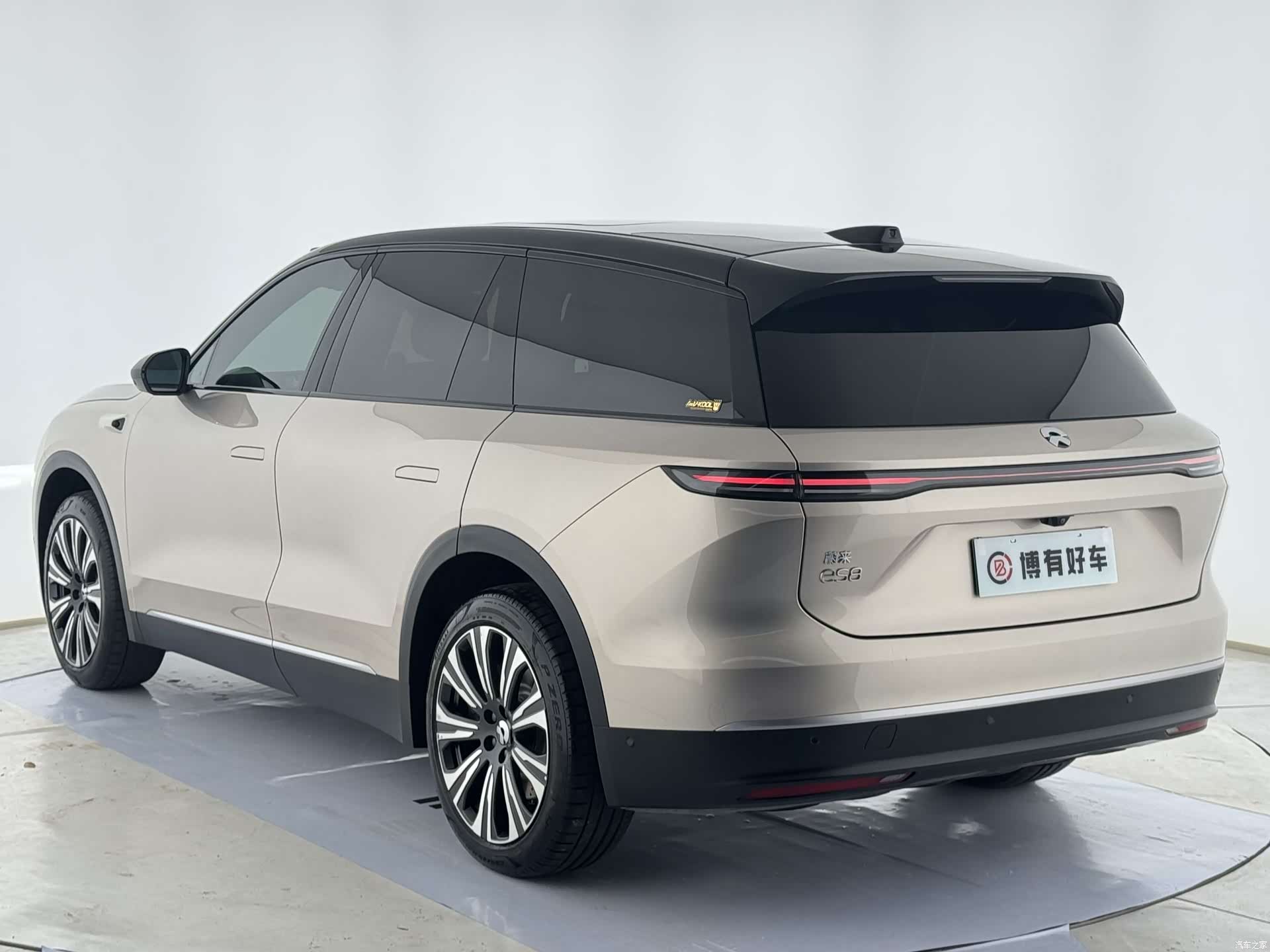 NIO ES8, 2023 2