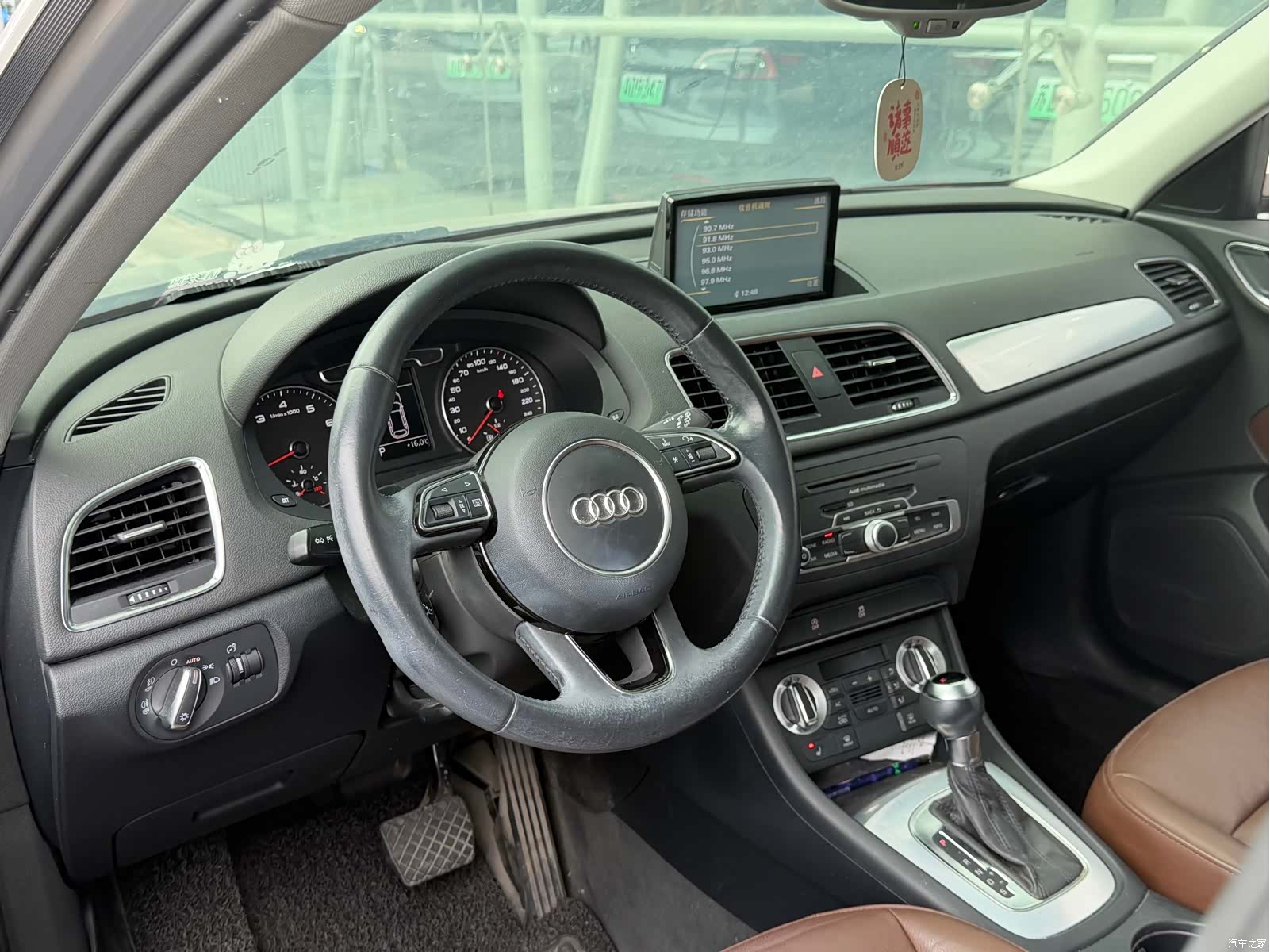 Audi Q3, 2013 4