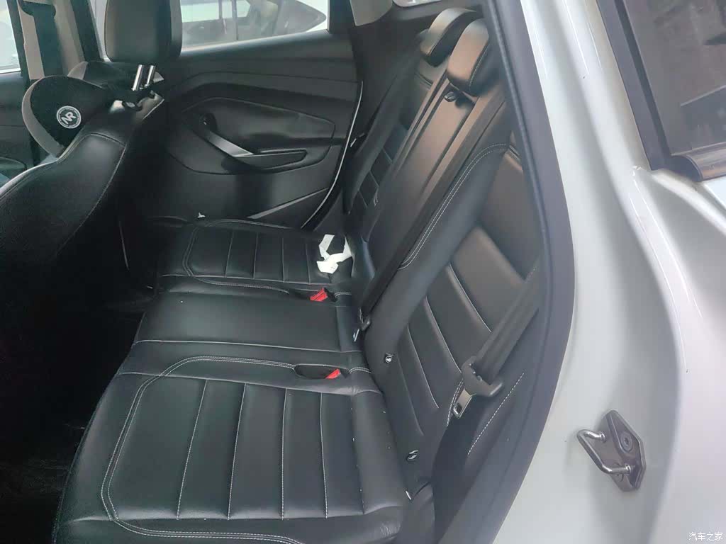 Ford Kuga, 2017 15
