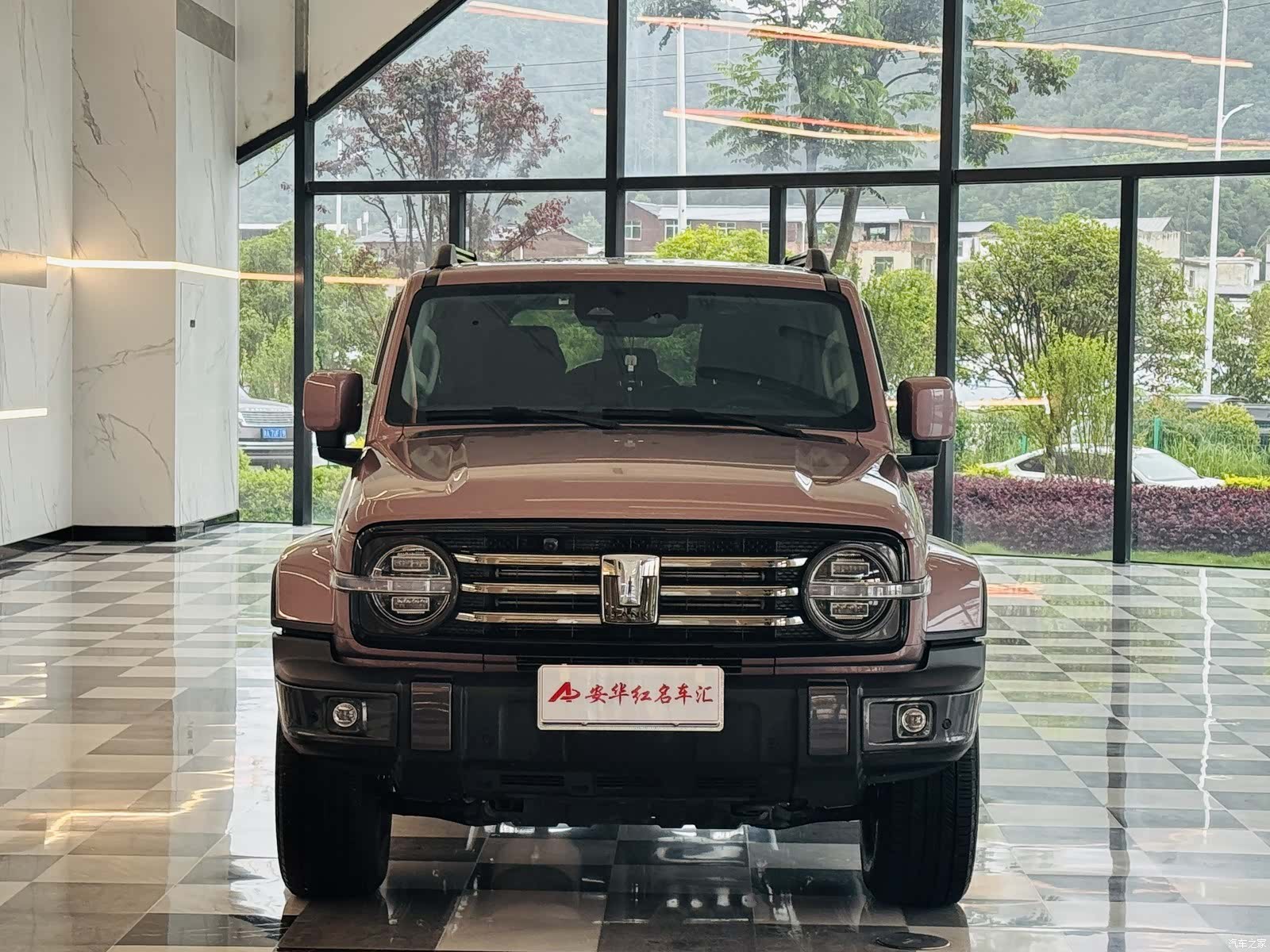 Tank 300, 2023 2