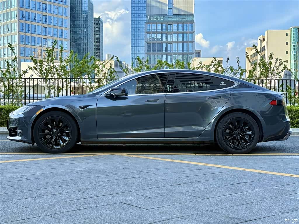 Tesla Model S, 2019 25