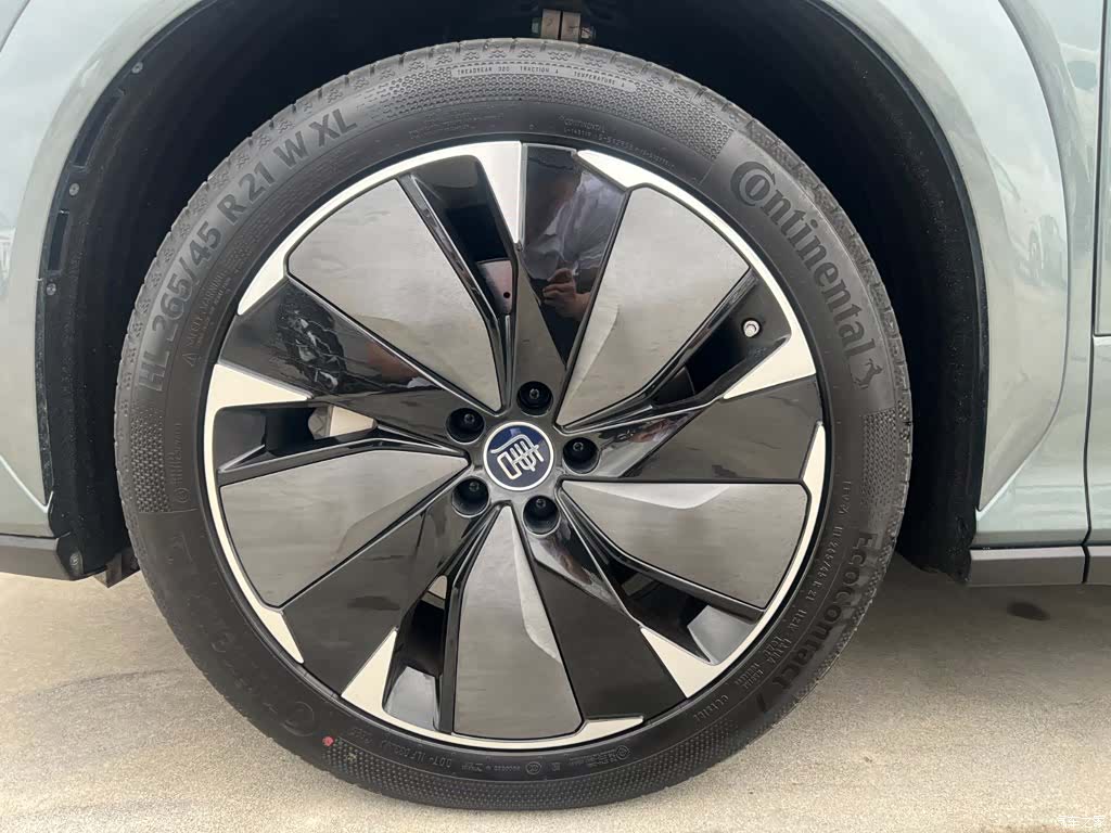 BYD Tang, 2025 27