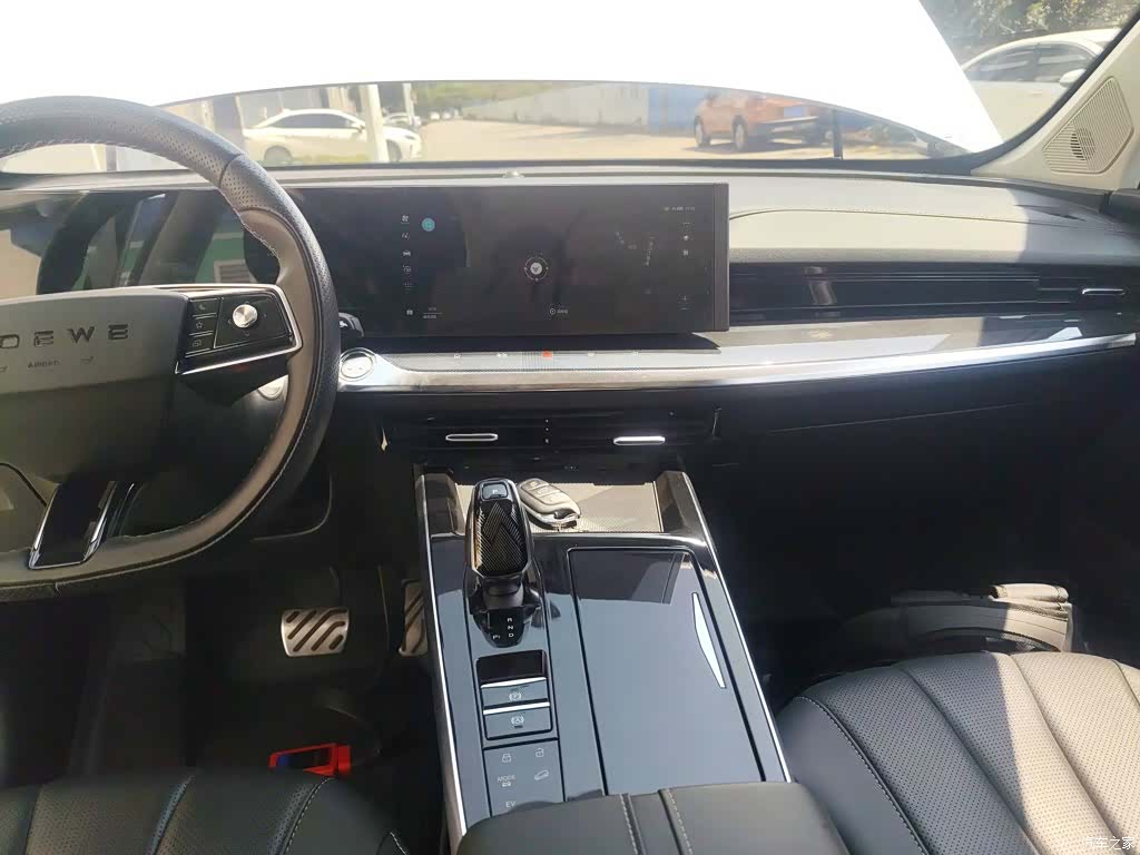 Roewe RX5, 2023 13