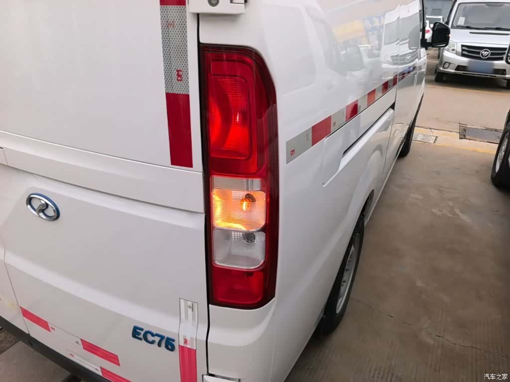 Ruichi EC75, 2025 8