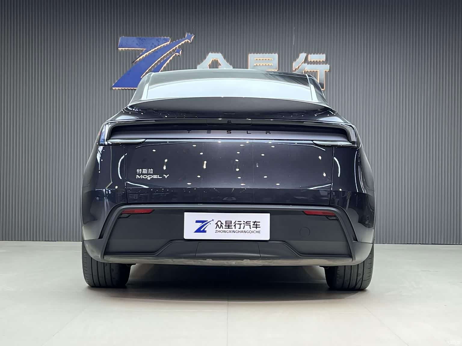 Tesla Model Y, 2025 4