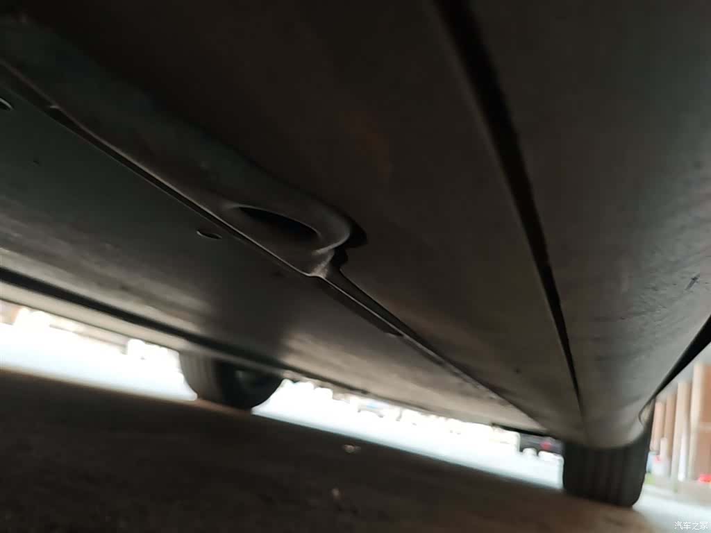 Tesla Model Y, 2024 21