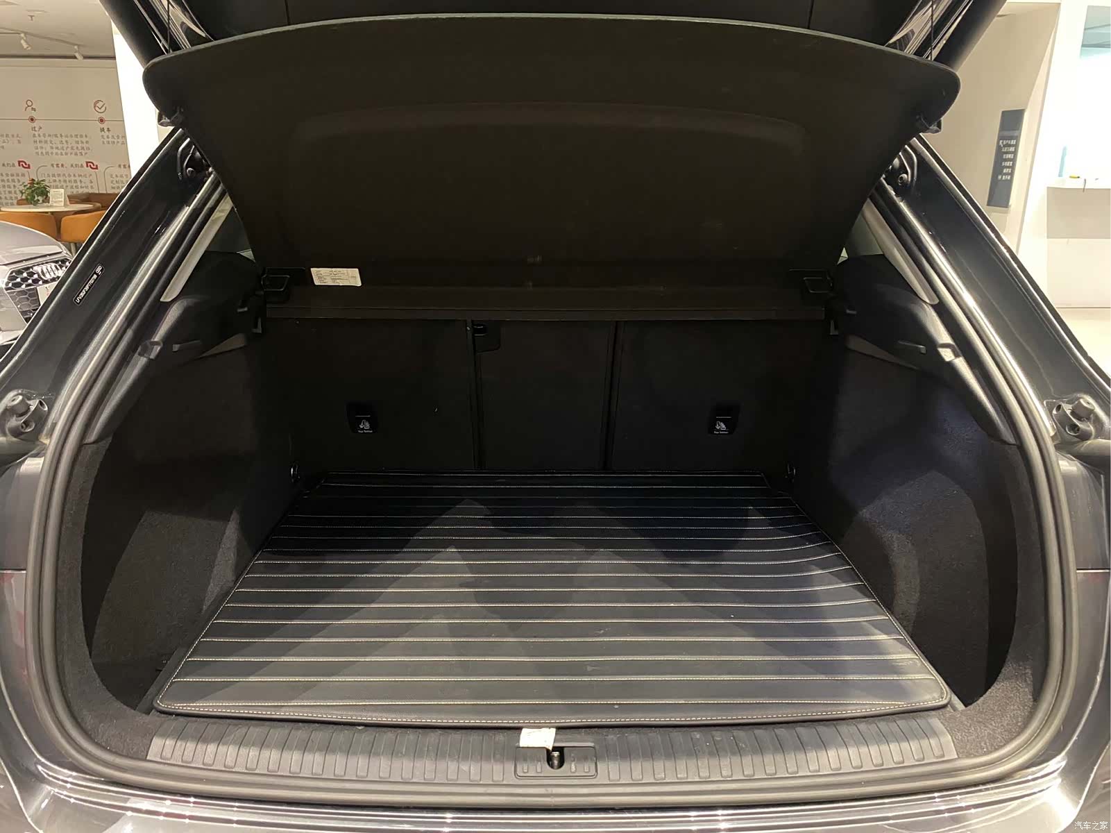 Audi Q3, 2023 20