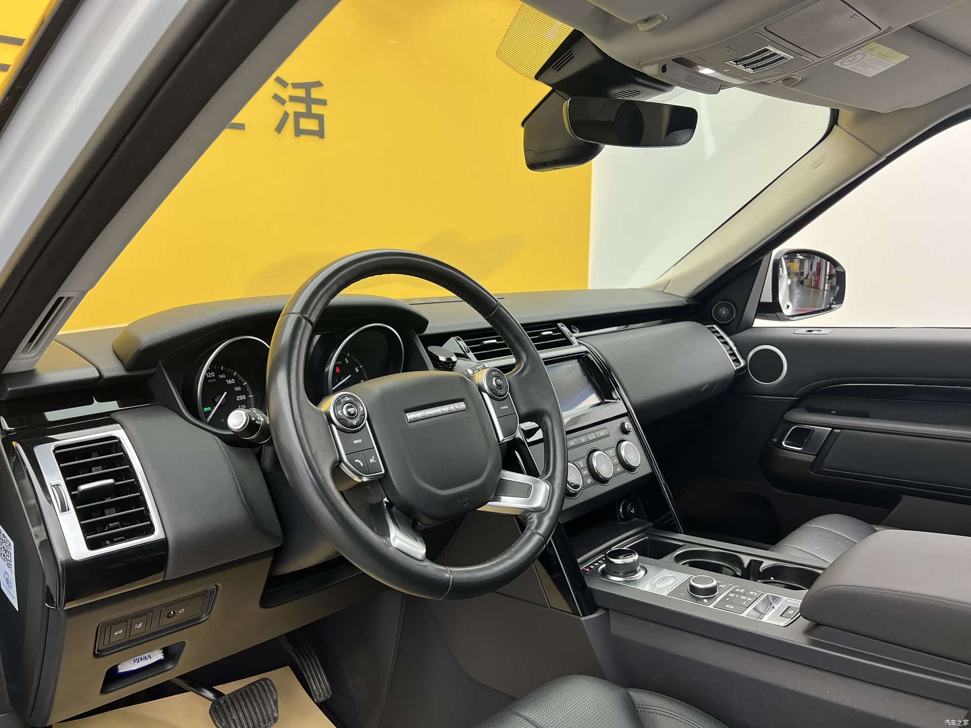 Land Rover Discovery, 2018 все фото