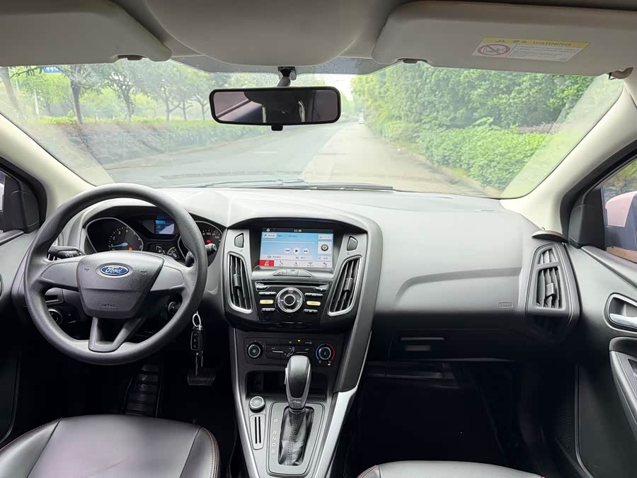 Ford Focus 2016, фото 17