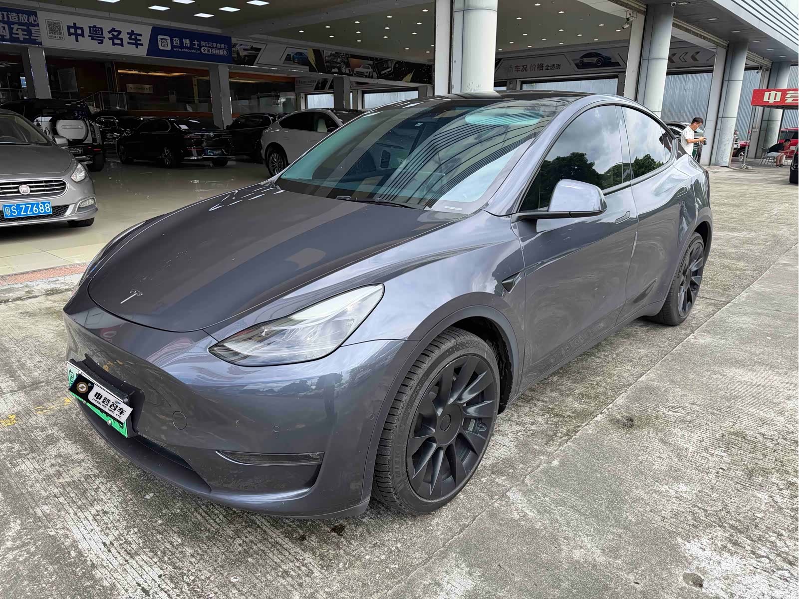 Tesla Model Y, 2021 1