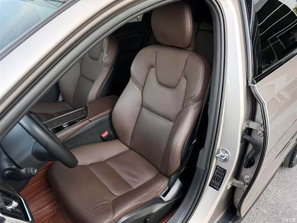 Volvo V90, 2023 6