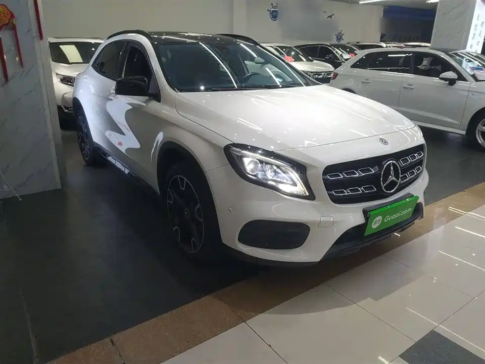 Mercedes-Benz GLA
