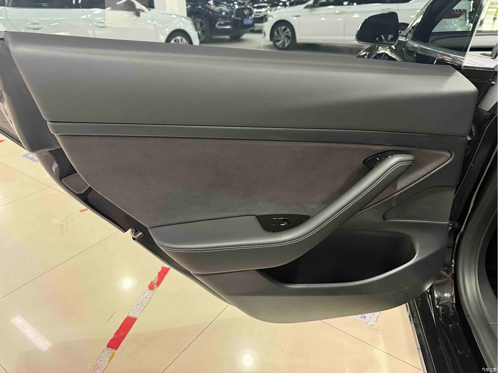 Tesla Model 3, 2020 12