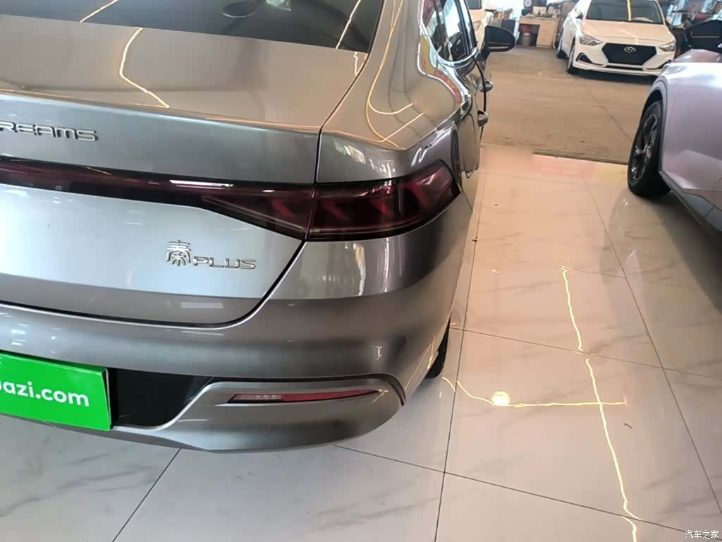 BYD Qin, 2022 8
