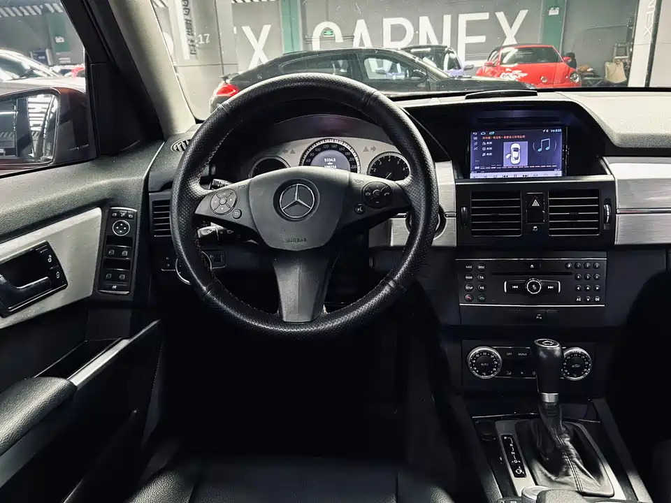 Mercedes-Benz GLK grade