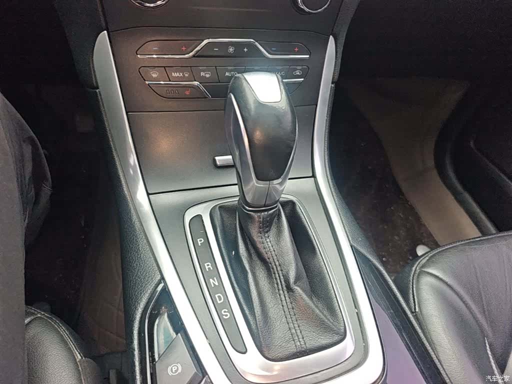 Ford Edge, 2015 14