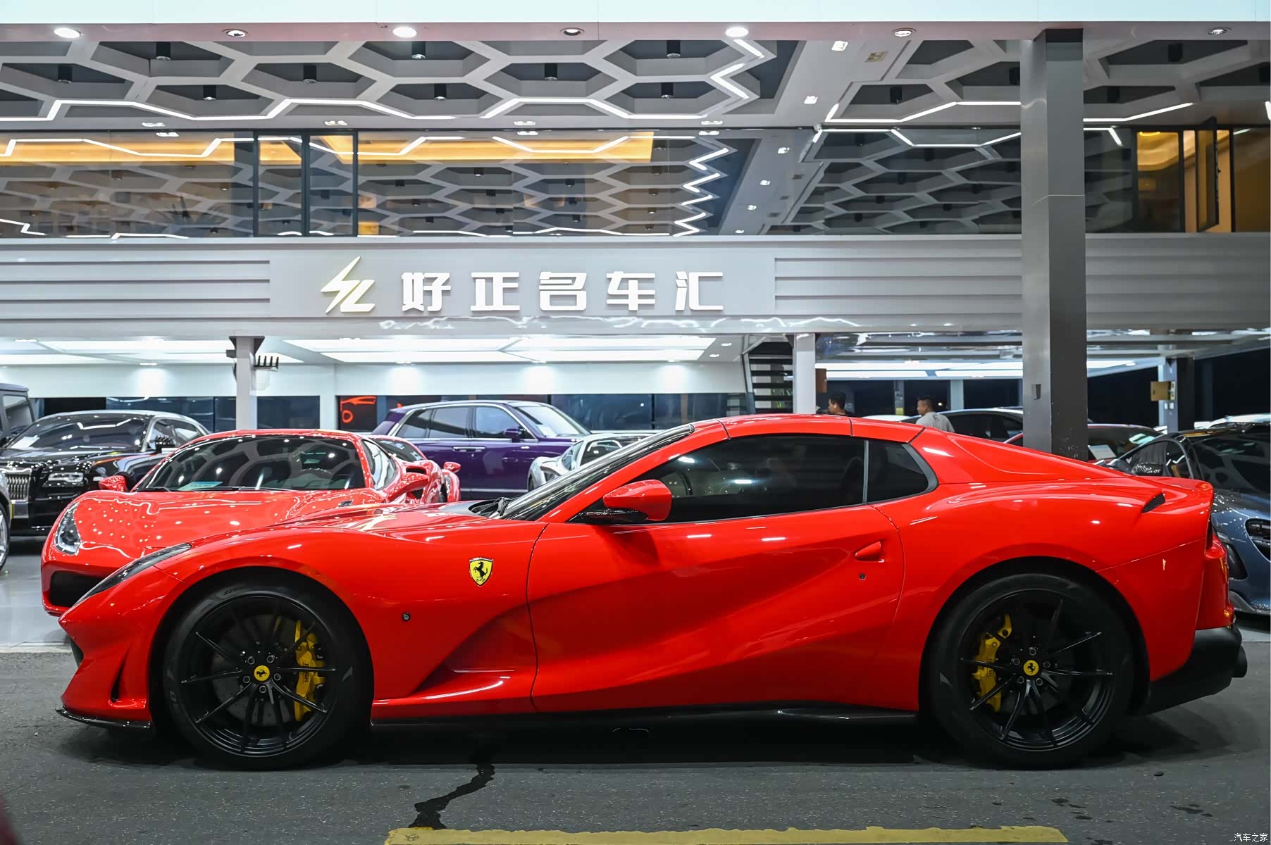 Ferrari 812, 2022 все фото