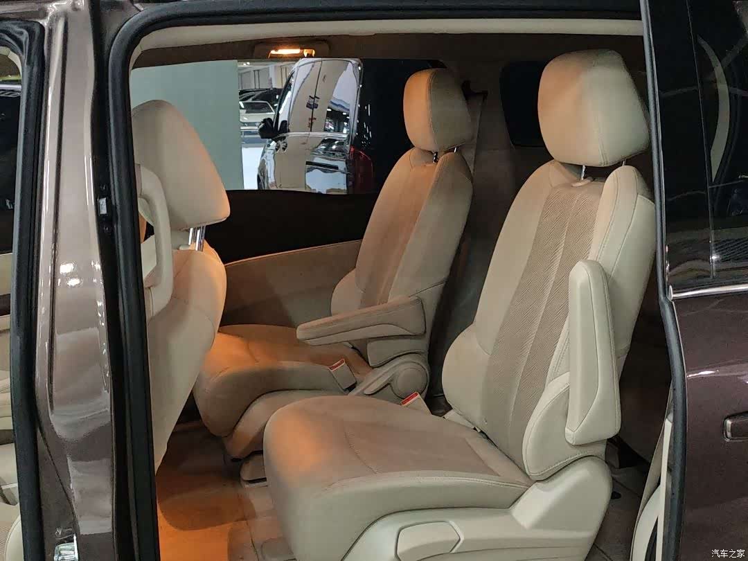 Buick GL8, 2022 10