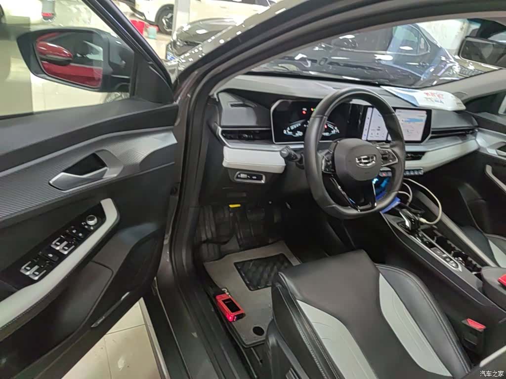Geely Binray, 2023 16