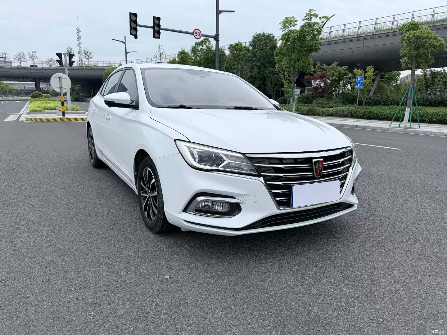 Roewe i5, 2021 3