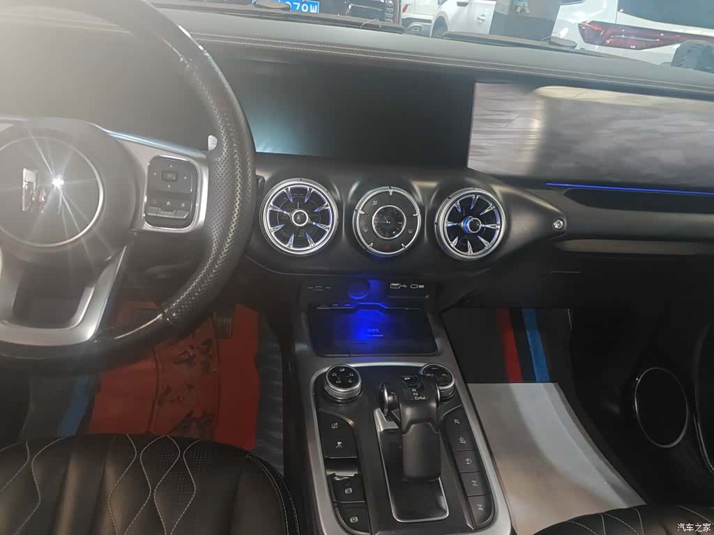Tank 300, 2022 13