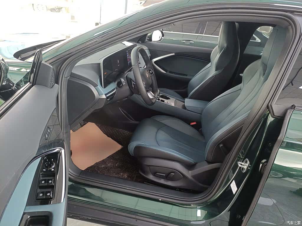 MG MG7, 2025 12
