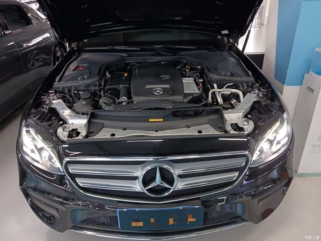 Mercedes-Benz E-Class, 2019 16