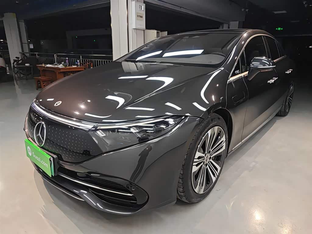 Mercedes-Benz EQS