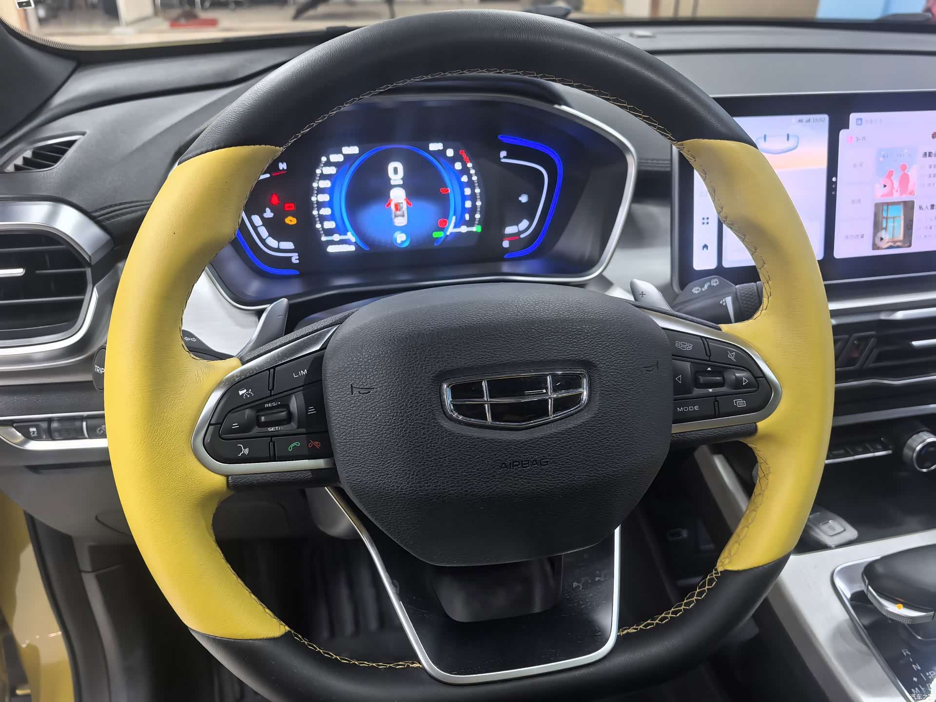 Geely Coolray, 2021 11