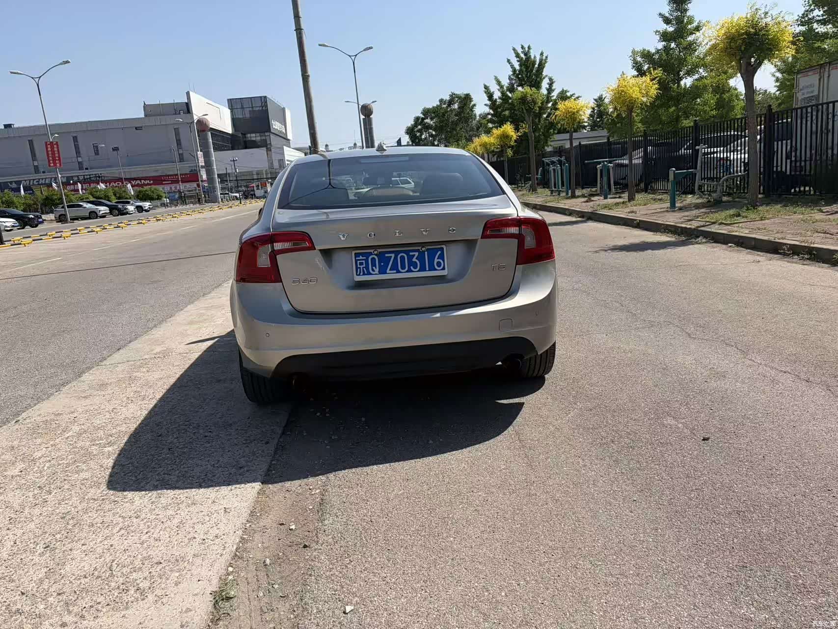 Volvo S60, 2012 8