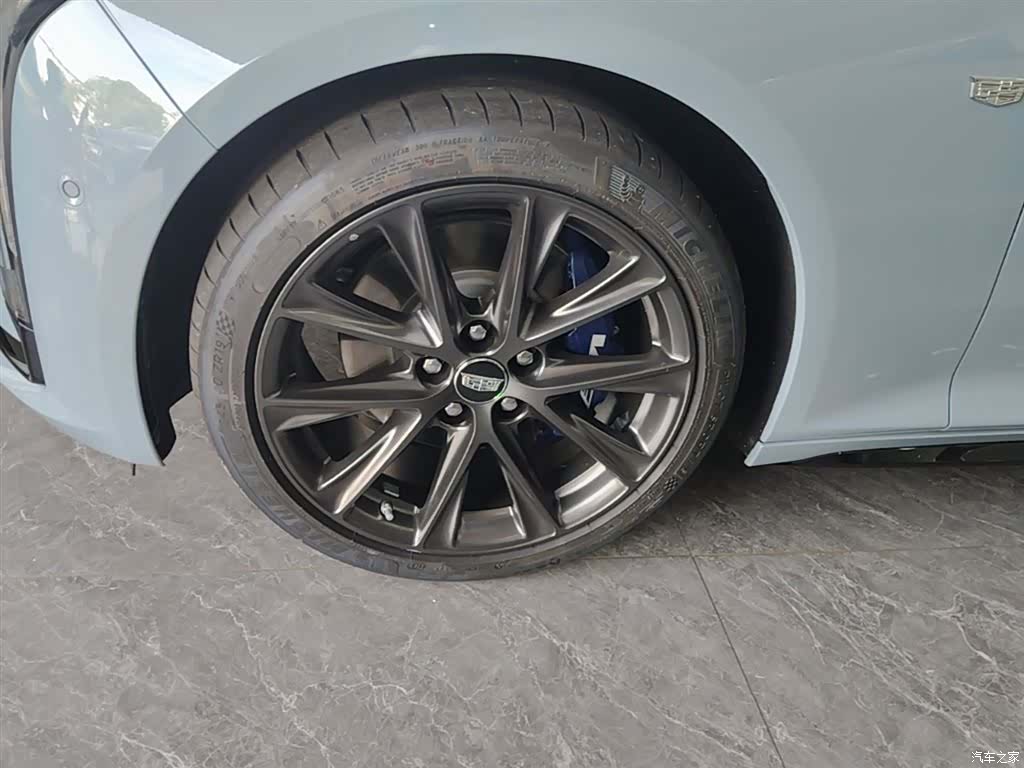 Cadillac CT5, 2025 23