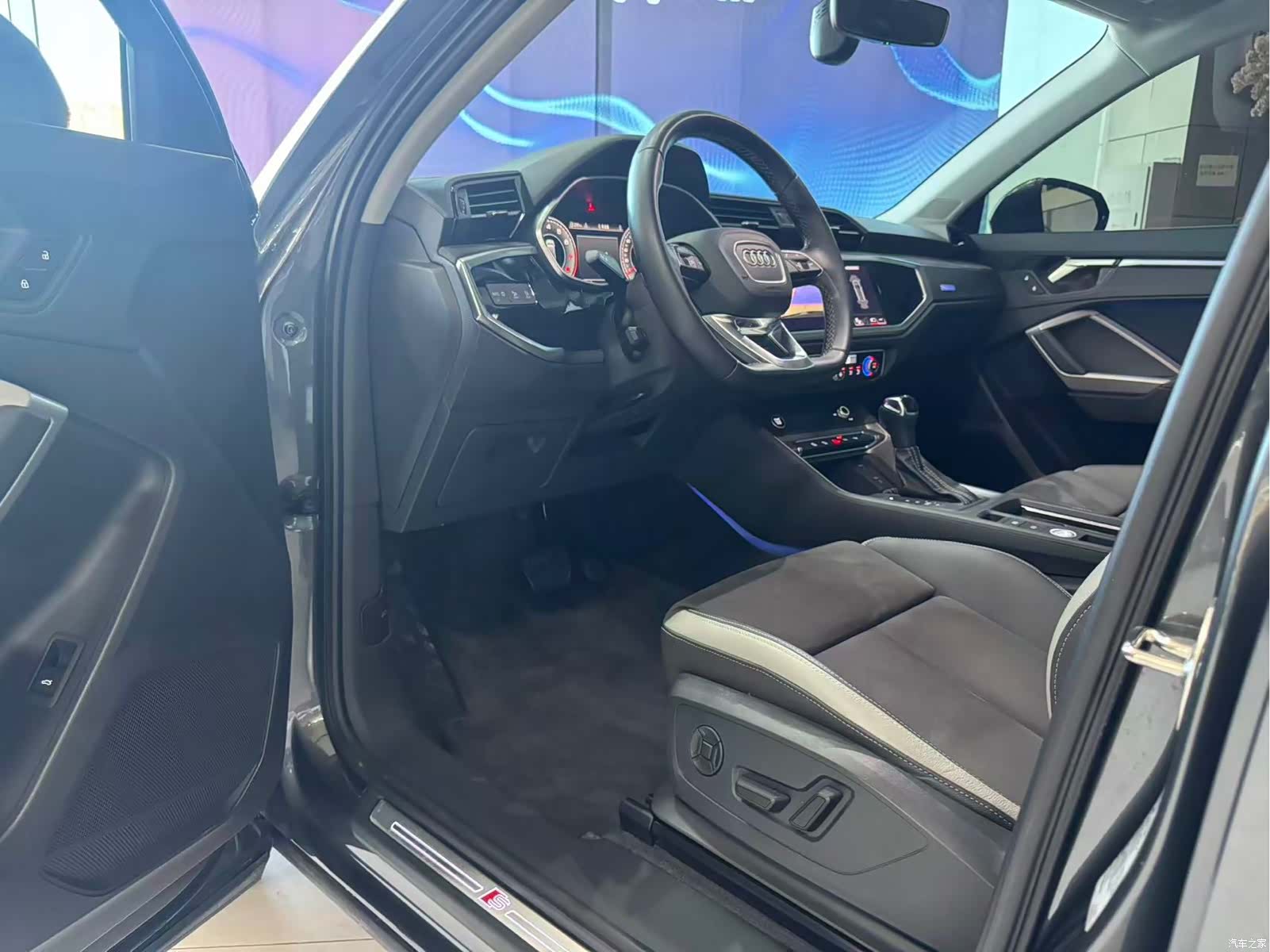Audi Q3, 2022 8