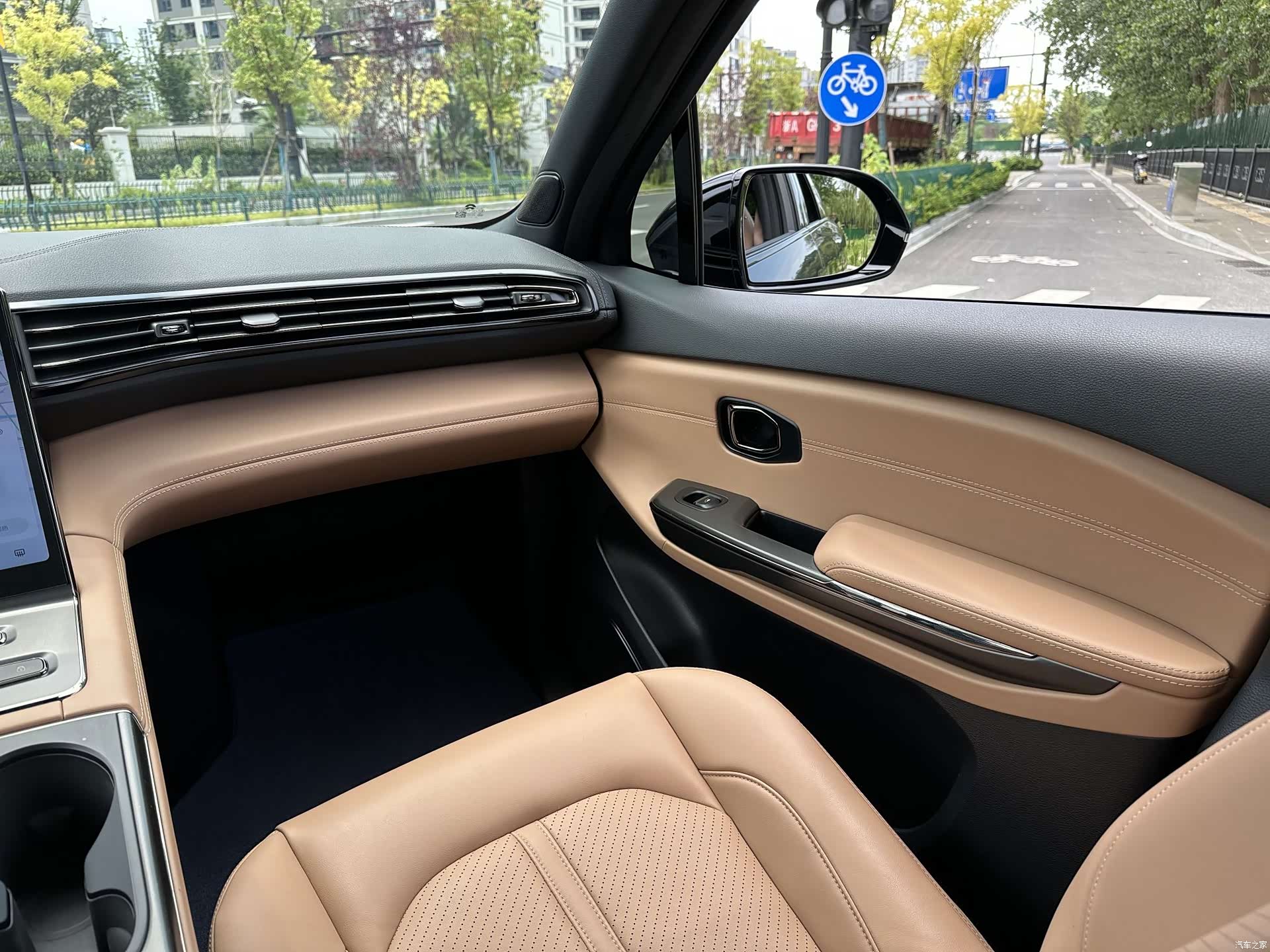 NIO ES6, 2022 15