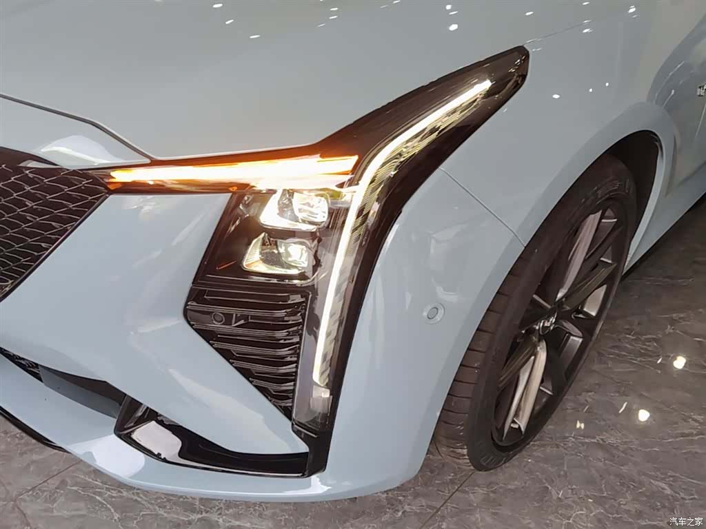 Cadillac CT5, 2025 24