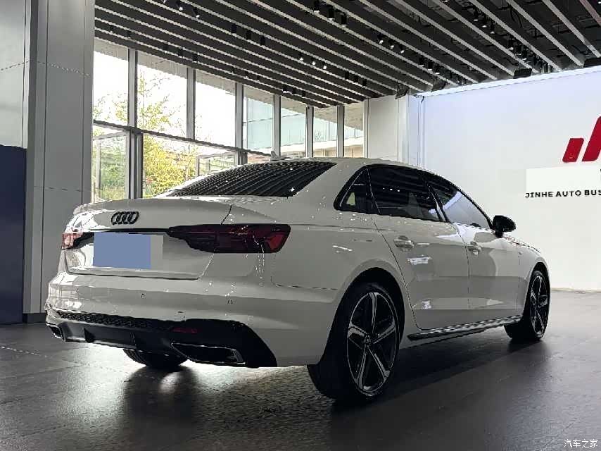 Audi A4L, 2023 9