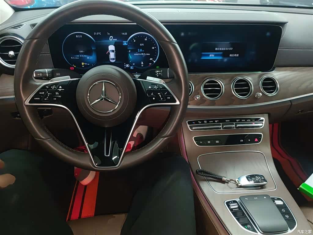 Mercedes-Benz E-Class, 2022 10