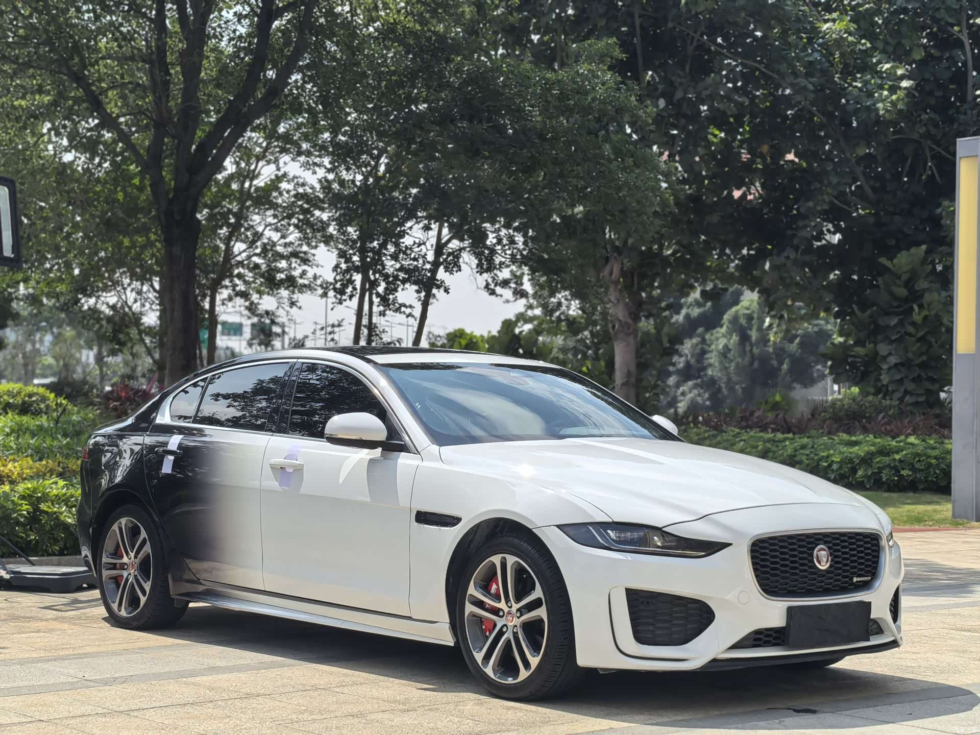 Land Rover XEL, 2023 3