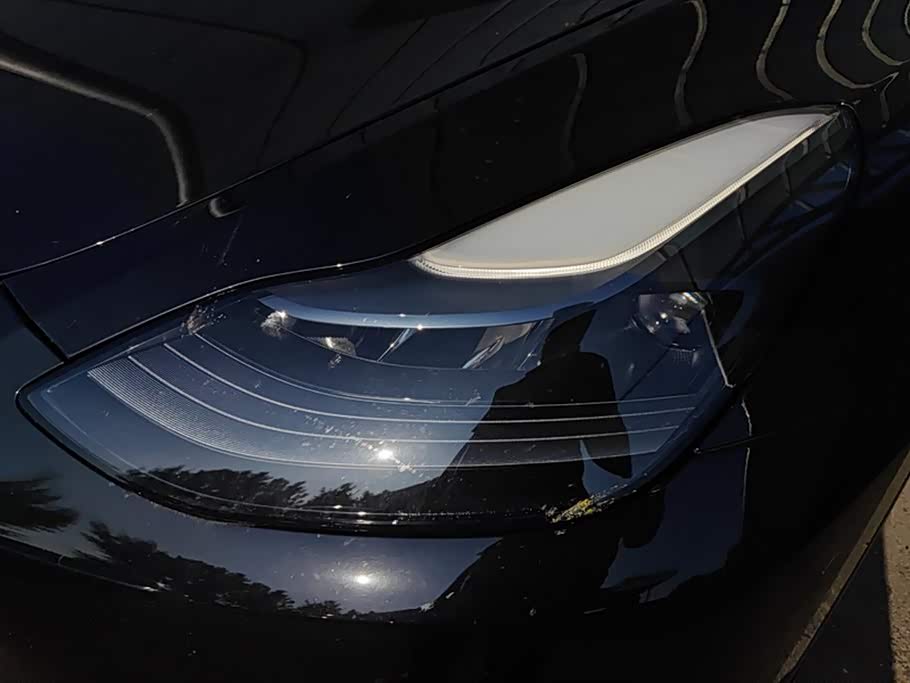 Tesla Model Y Tesla Model Y