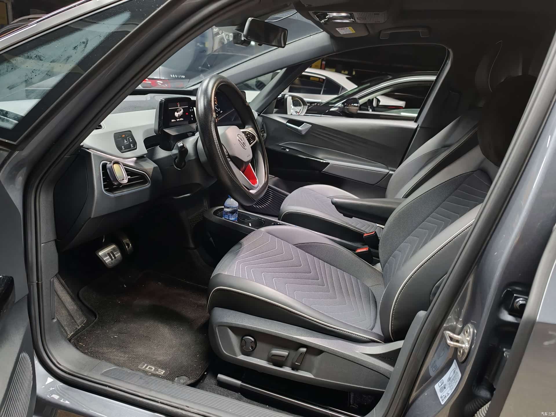 Volkswagen ID.3, 2023 6