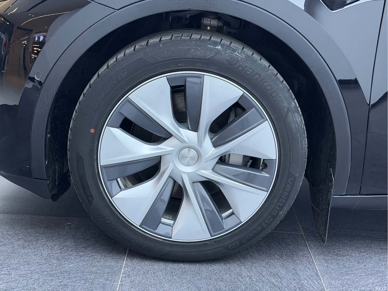 Tesla Model Y, 2022 все фото