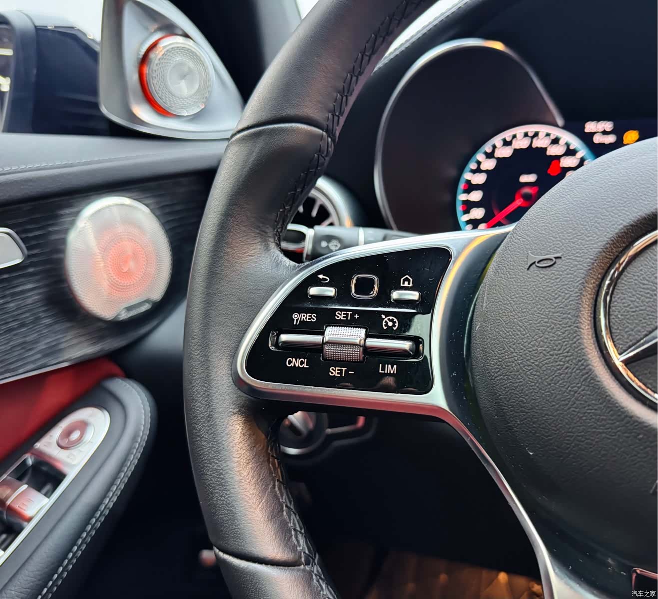 Mercedes-Benz GLC, 2023 22