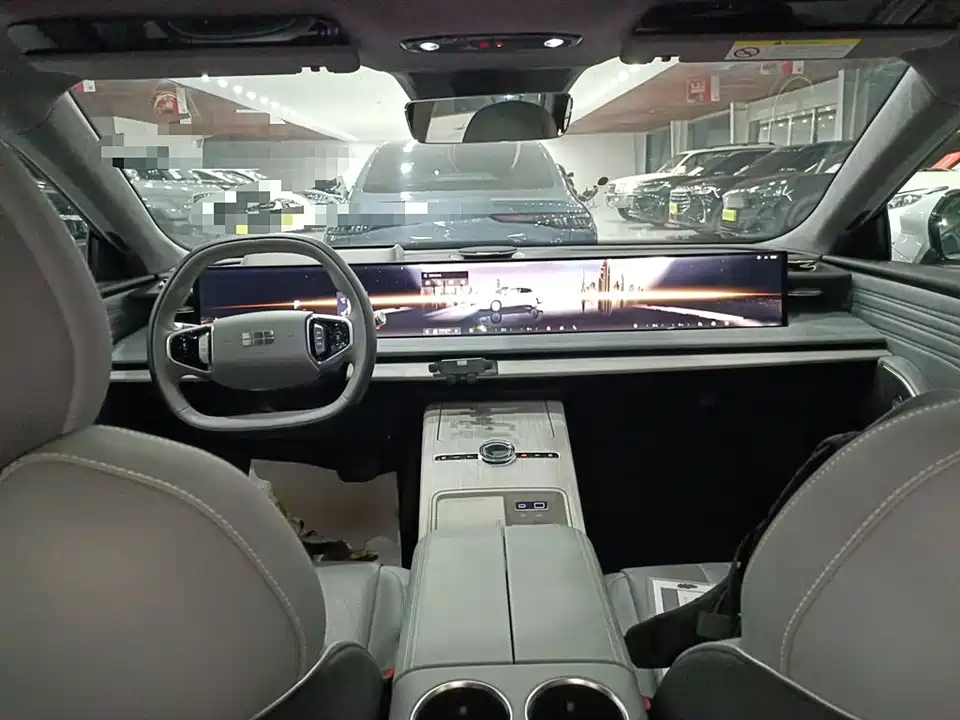 Geely Galaxy Galaxy E8