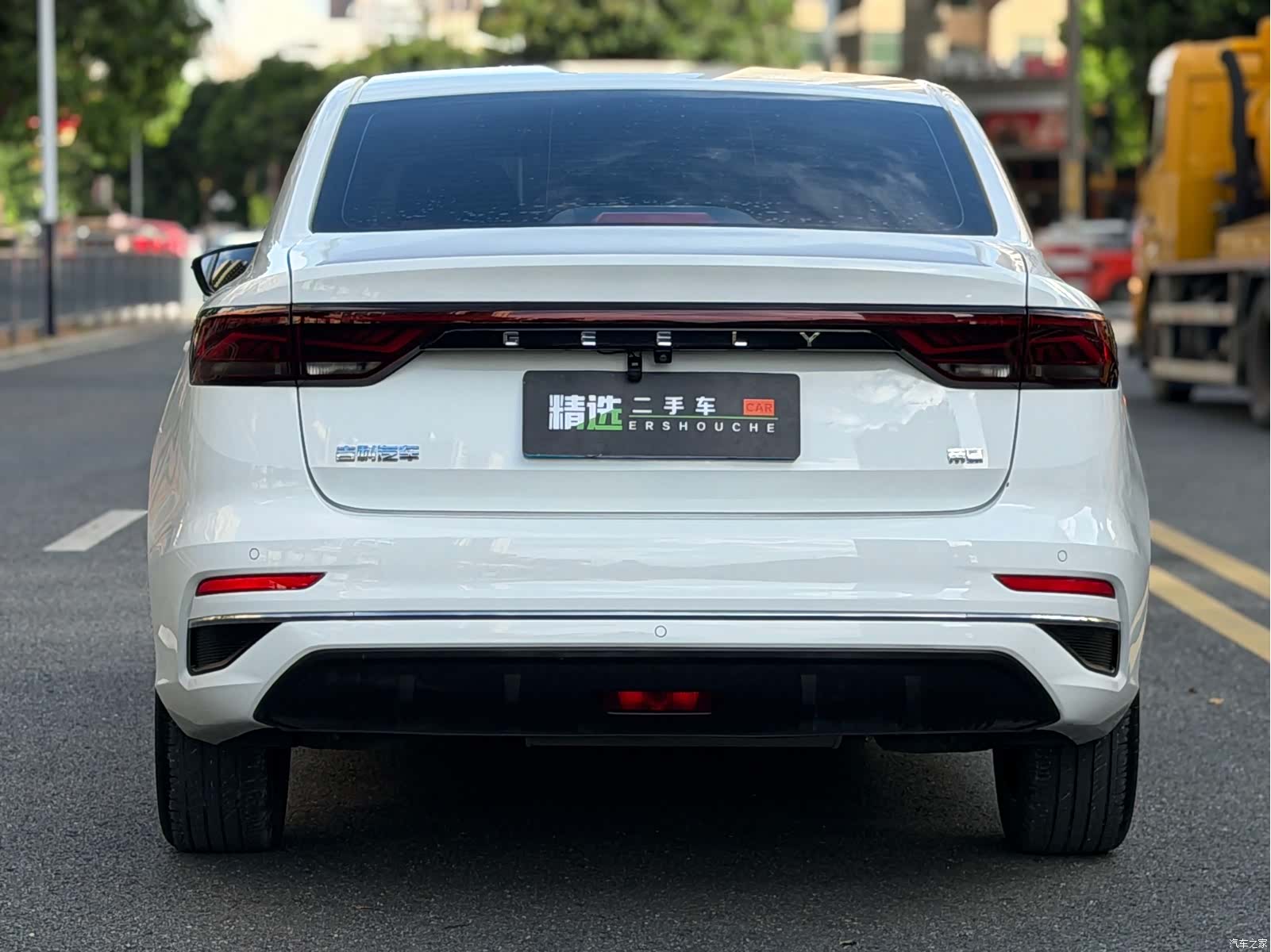 Geely Emgrand, 2022 14