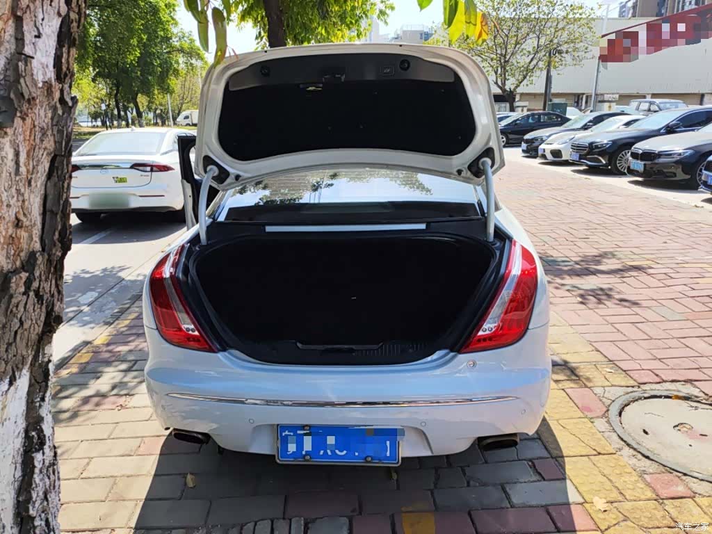 Jaguar XJ, 2016 19