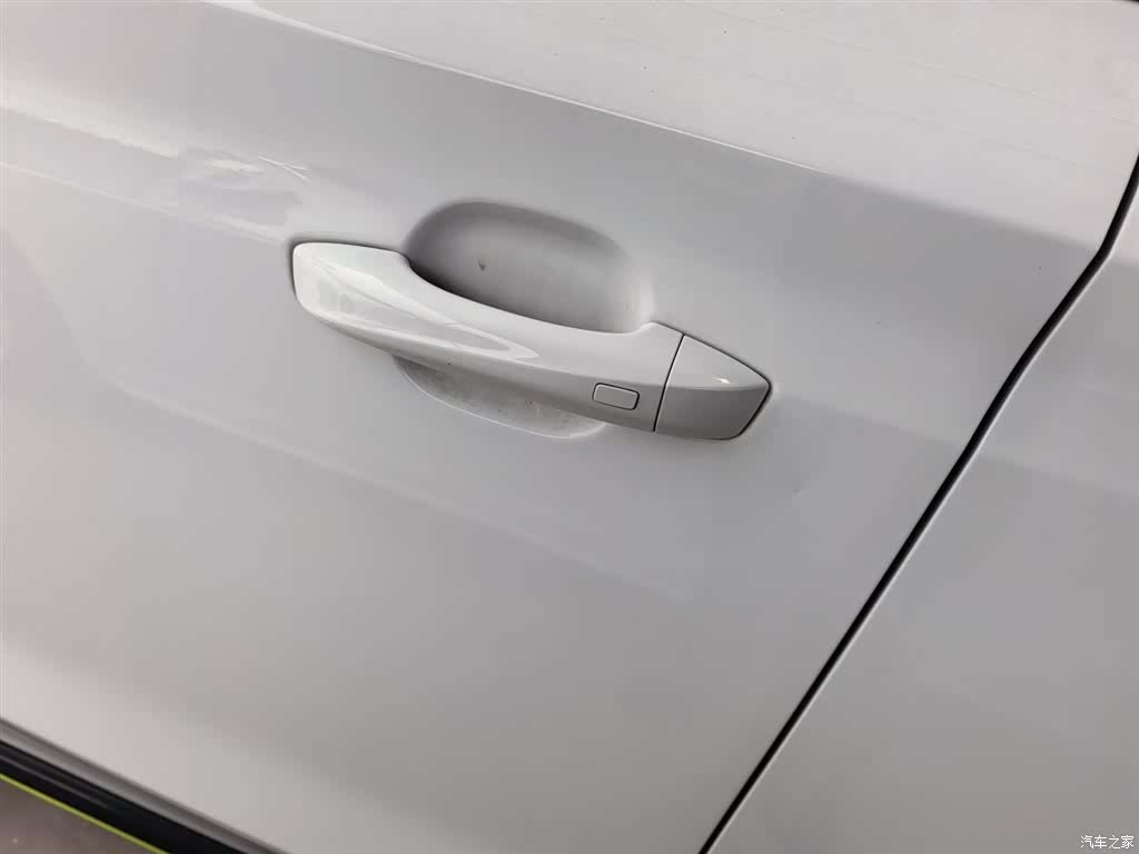 Roewe RX5, 2022 18